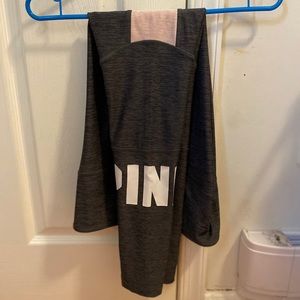 Victoria’s Secret Pink leggings